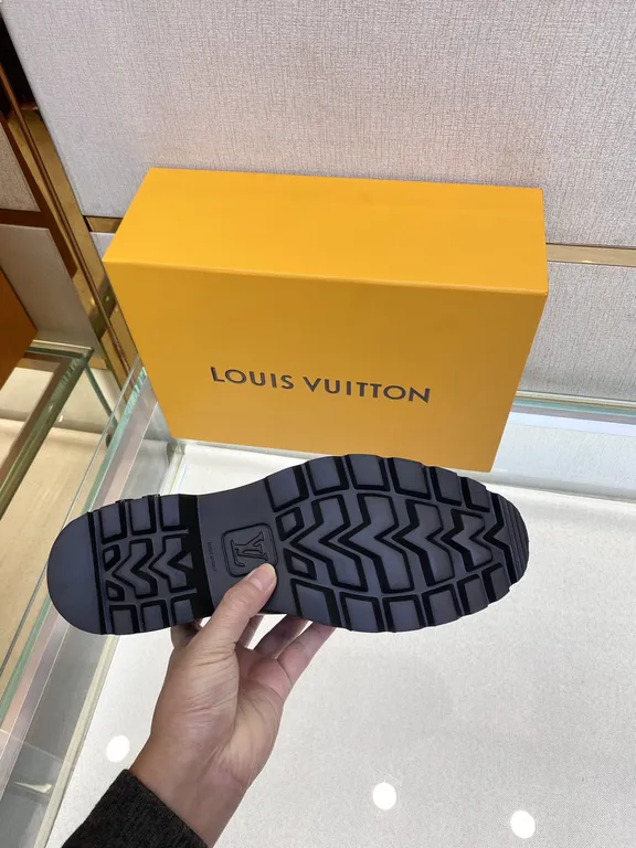 Louis Vuitton Shoe 